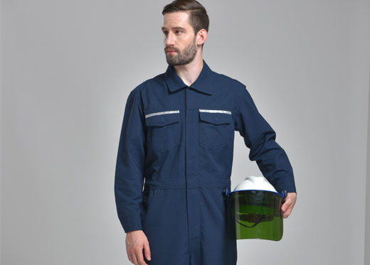  防電弧服采用什么面料？
