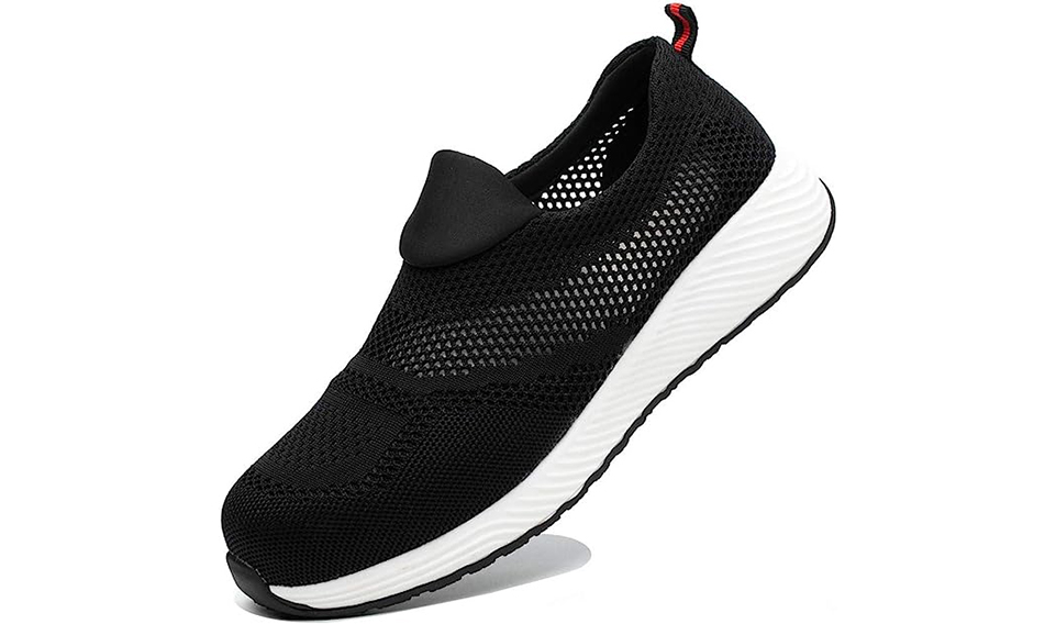 在夏天，穿著安全鞋需要注意哪些方面